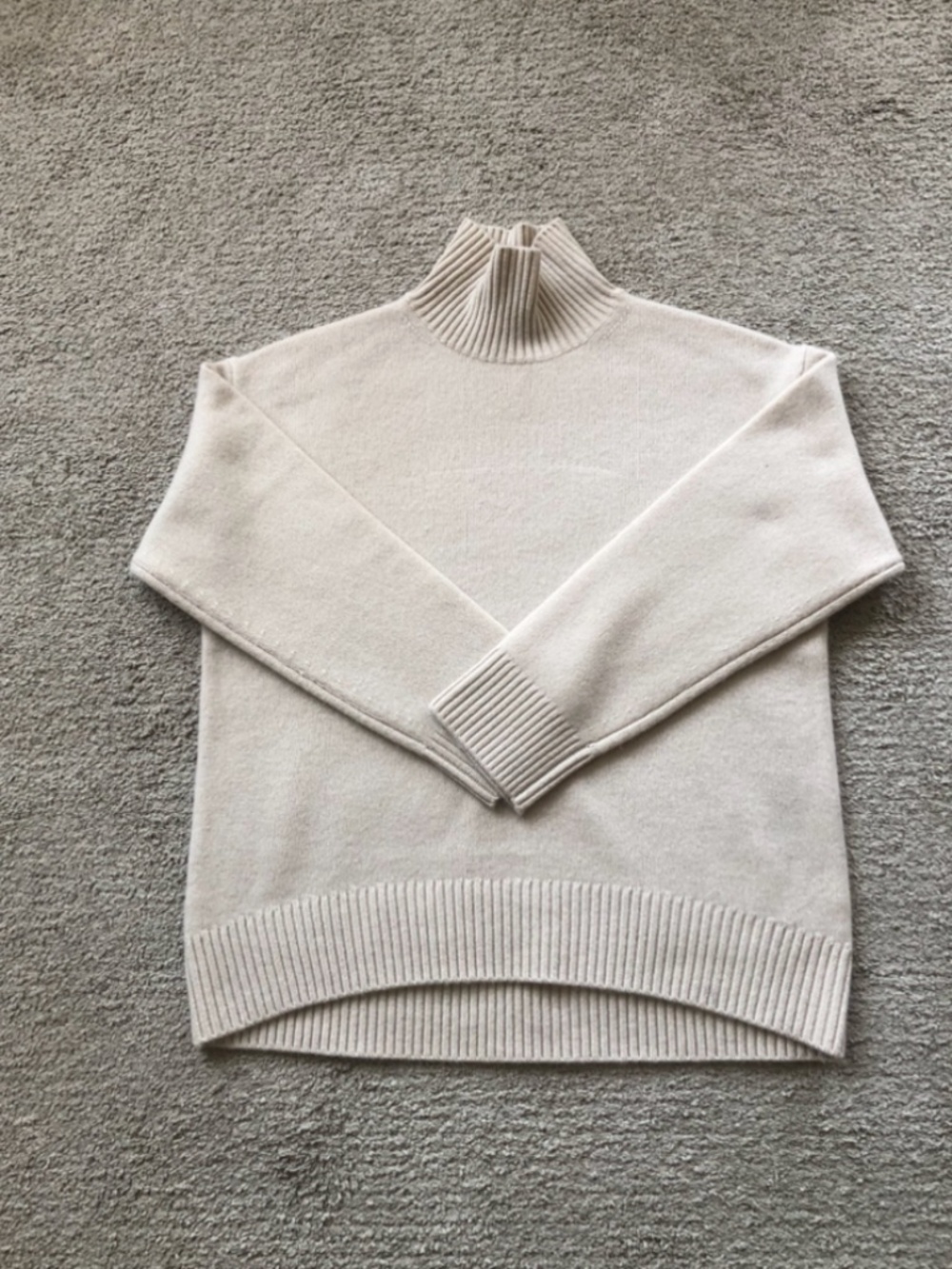 Aritzia / Babaton Crema Cashmere Mock Turtleneck.